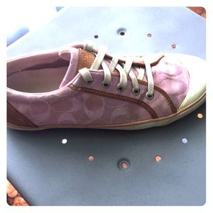 Ladies Coach tennis shoes